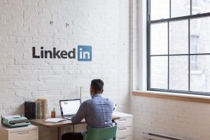 LinkedIn: Work in Canada